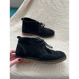 Women’s Hush Puppy Soft Suede Lace Up Tassel Bootie Size 7 Black